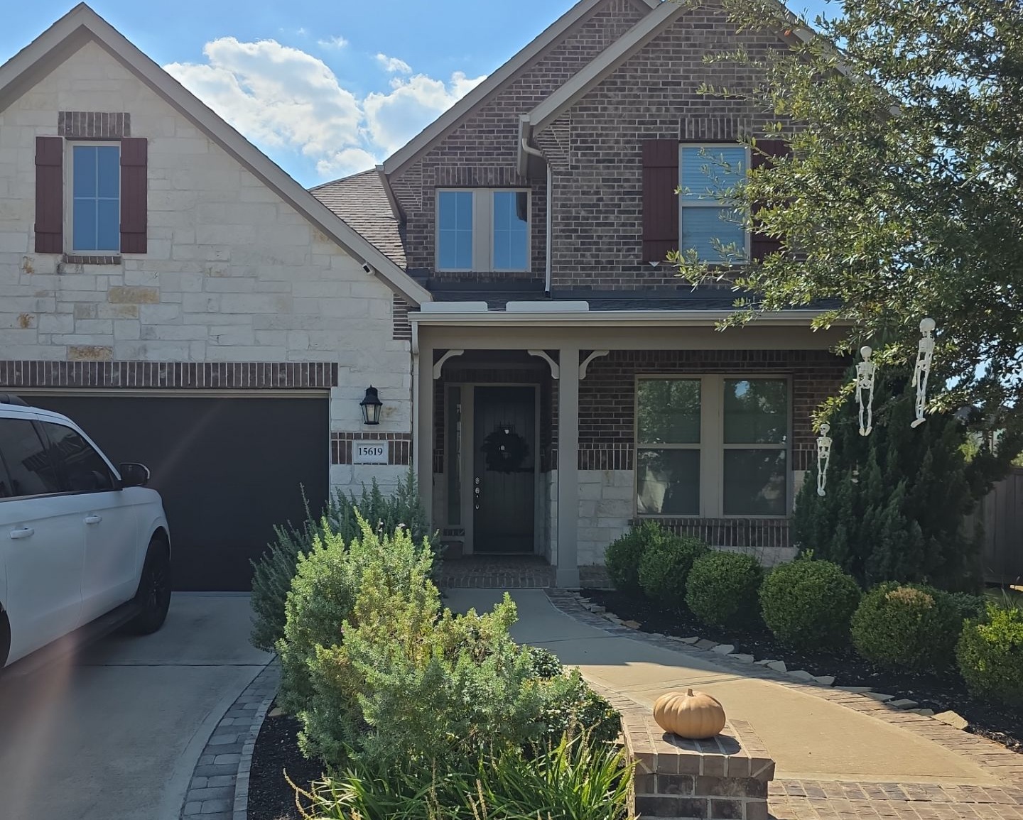 Exterior Pressure Washing